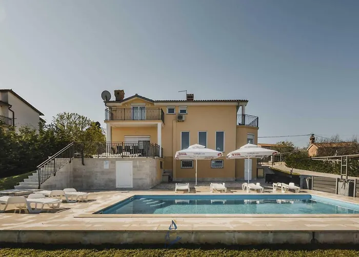 Vale By Awaytocroatia * Buje