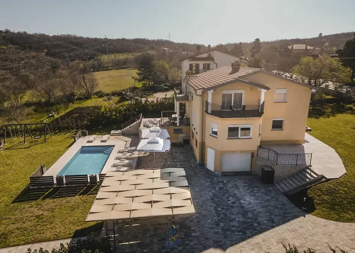 Vale By Awaytocroatia