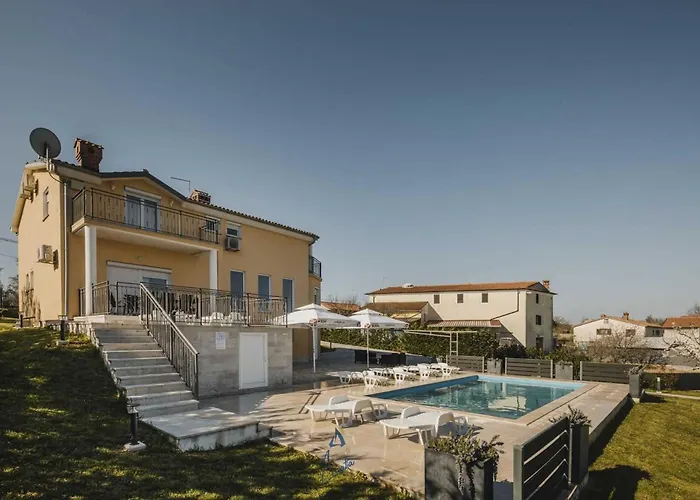 Vale By Awaytocroatia