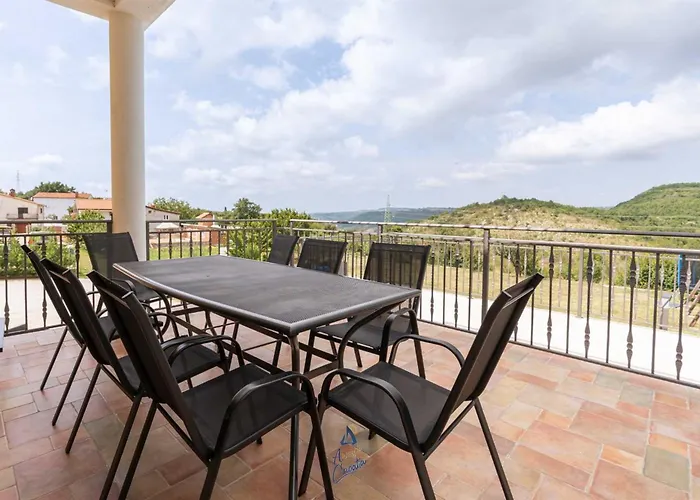 Vale By Awaytocroatia Buje